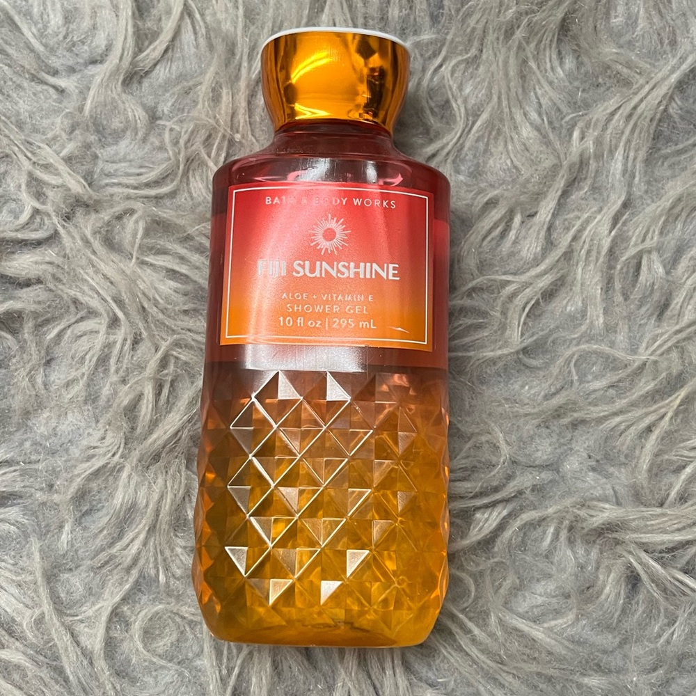 BBW FIJI SUNSHINE SHOWER GEL NWT